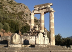 Delphi (Two Days Tour)
